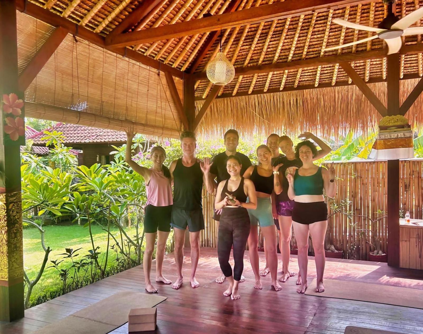Island Garden Huts Lembongan Bed & Breakfast Exterior photo